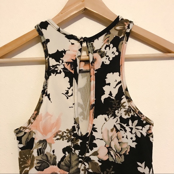 Privy Floral Romper - Picture 4 of 5